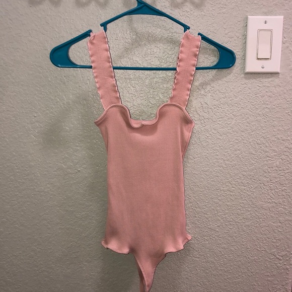 A pretty light pink one piece - Picture 1 of 5